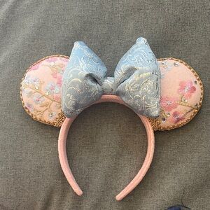 Floral Embroidered Kids Headband with Bow